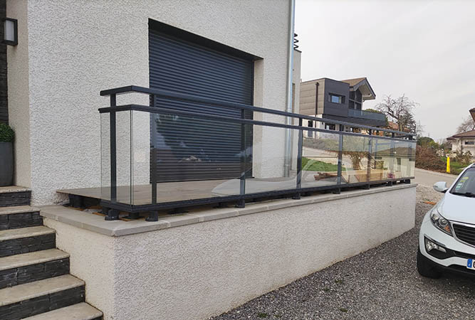 Garde Corps Aluminium Contemporain