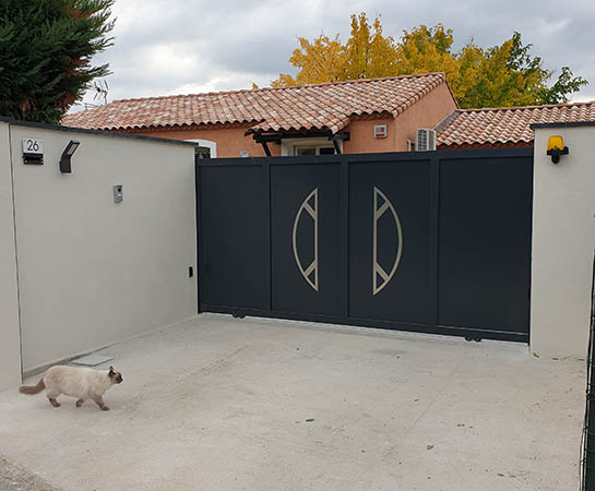 Portail DECORNOX Coulissant 2 Vantaux Standard à Motoriser