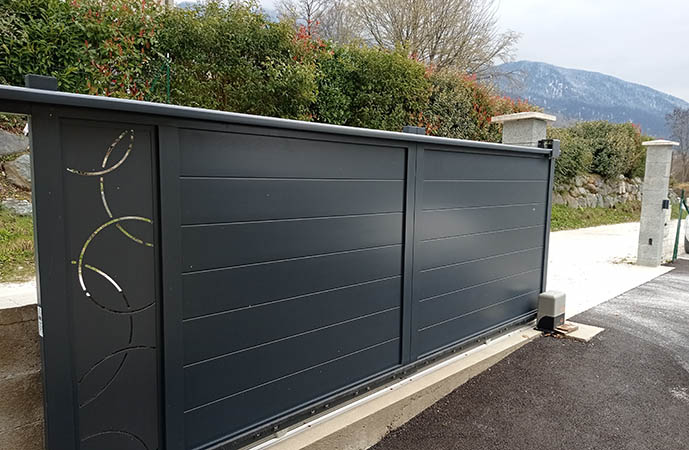 Portail PERSO+ coulissant Standard à Motoriser