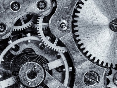 Comment changer le moteur d’une porte de garage enroulable ?