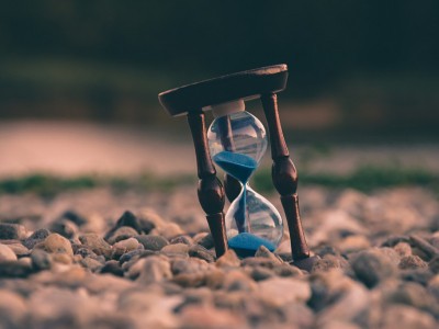 Combien de temps pour poser une porte de garage sectionnelle ?