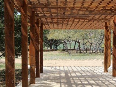 Comment couvrir une pergola bois ?