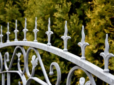 Quand et comment peindre son portail ?